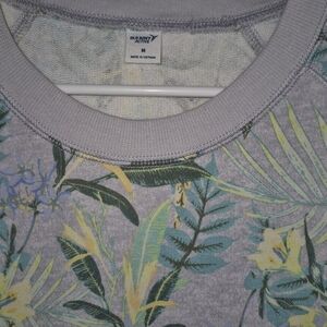 Old Navy Tropical Leaf Print Crewneck